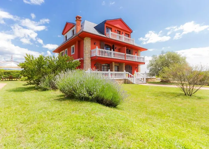 Hotel Rural Lacelo