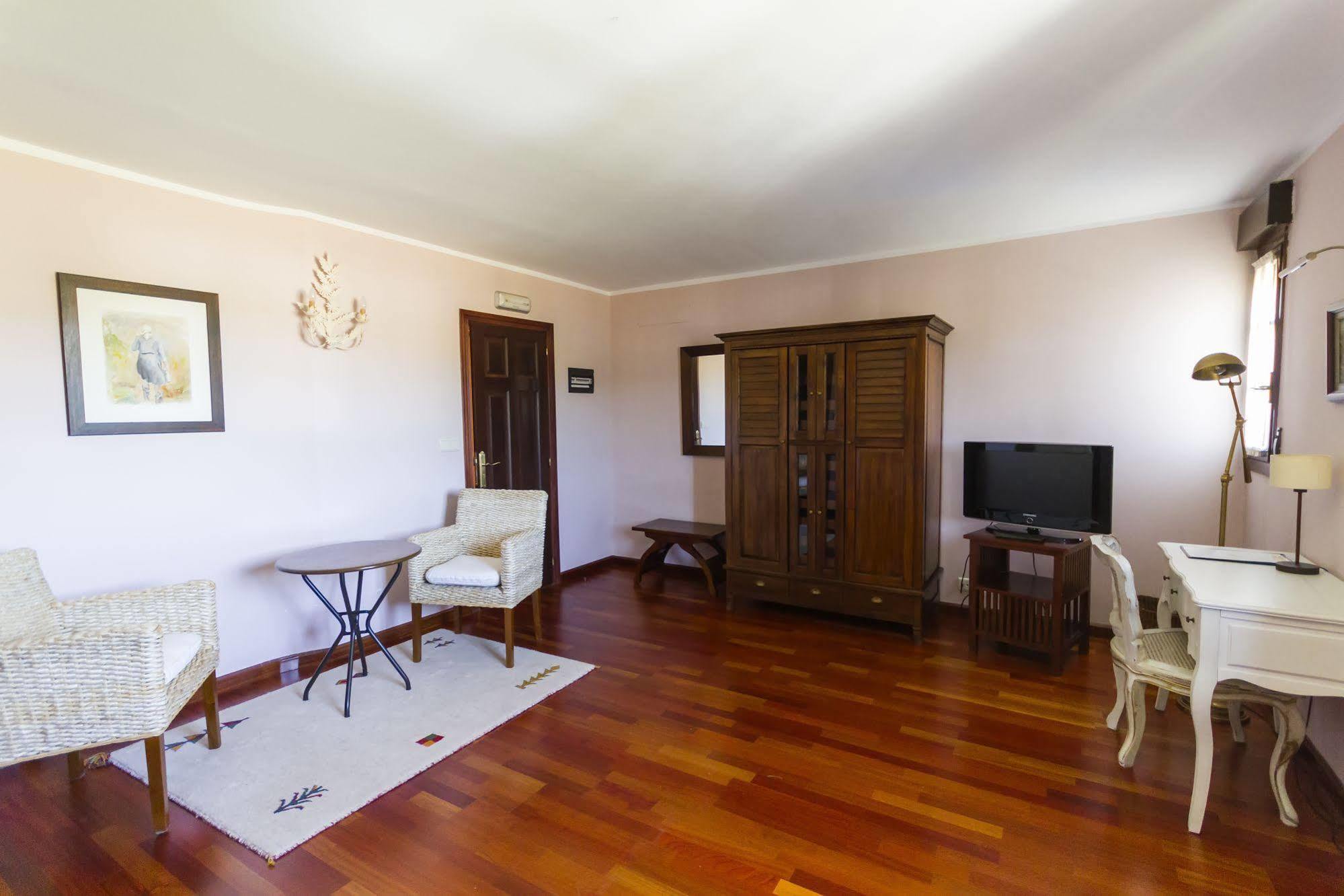 Rural Lacelo Hotel