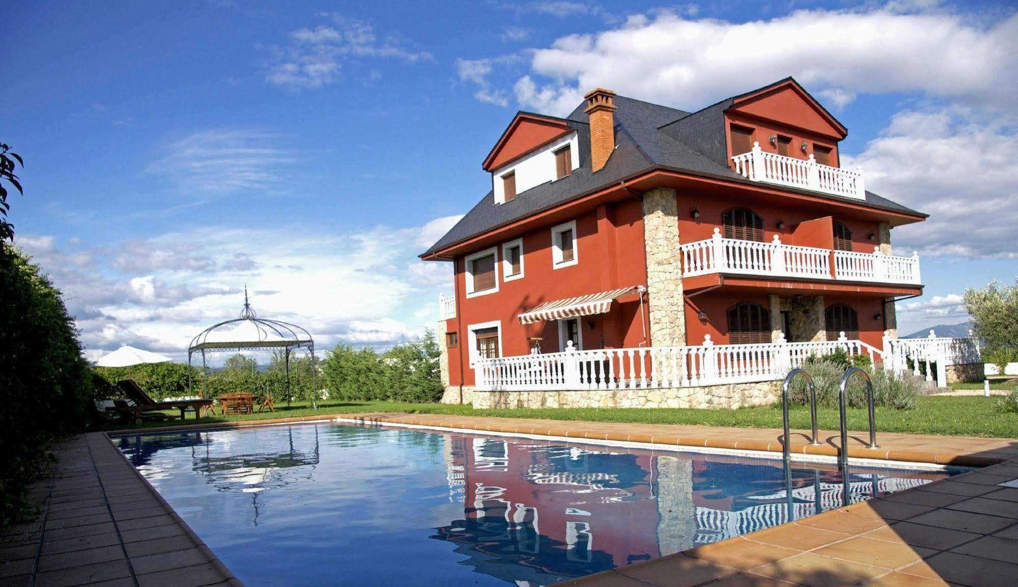 Hotel Rural Lacelo